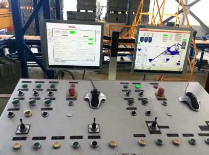 Machine de fabrication de blocs, hourdis, pavés - ROMETA 2050 - Grande production avec vibrocompresseur résistant et centrale à béton 1125/750 L_1