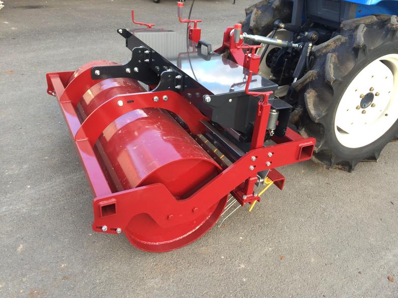 Rouleau Engazonneur 120 cm + Semoir Meynie - Largeur 130 cm, 300 kg, 170 L - Outil Micro-tracteur_1