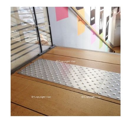 Pod 81 alu - Bande d'éveil à la vigilance en aluminium - Viso - Dimensions 810 x 620 x 7 mm_1