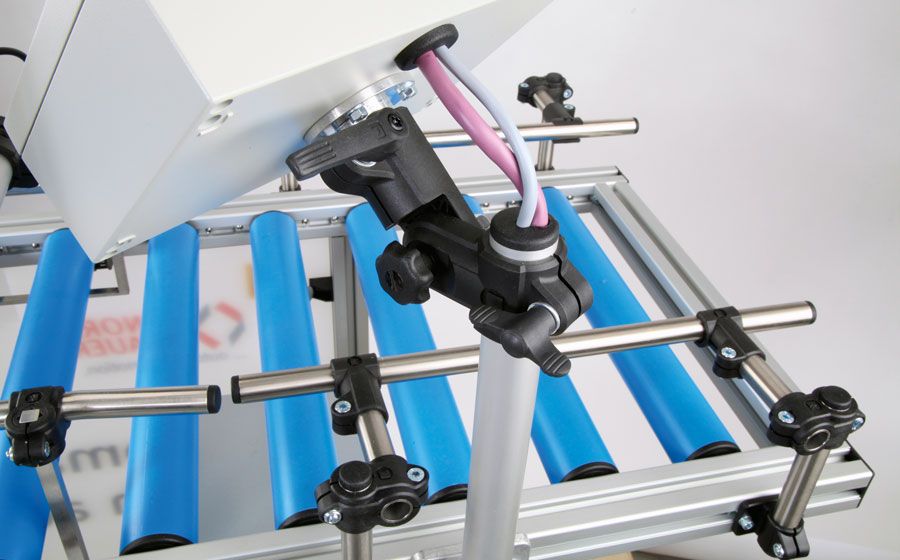 Support écran industriel modulaire, robuste, orientable et personnalisable_2