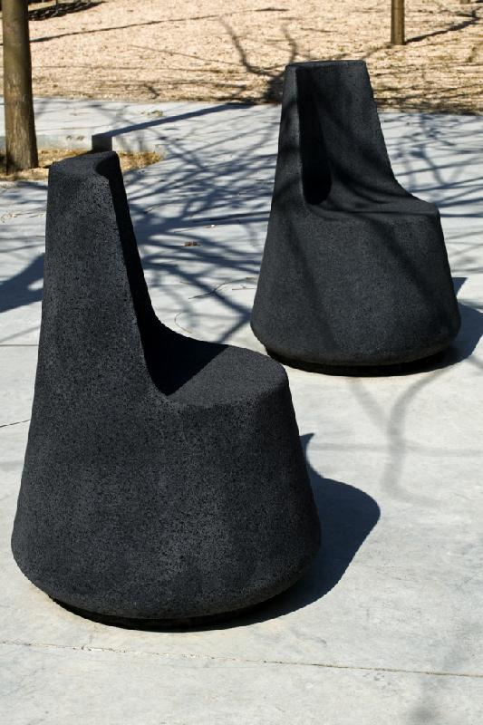 Chaise en béton Pilosilla_1