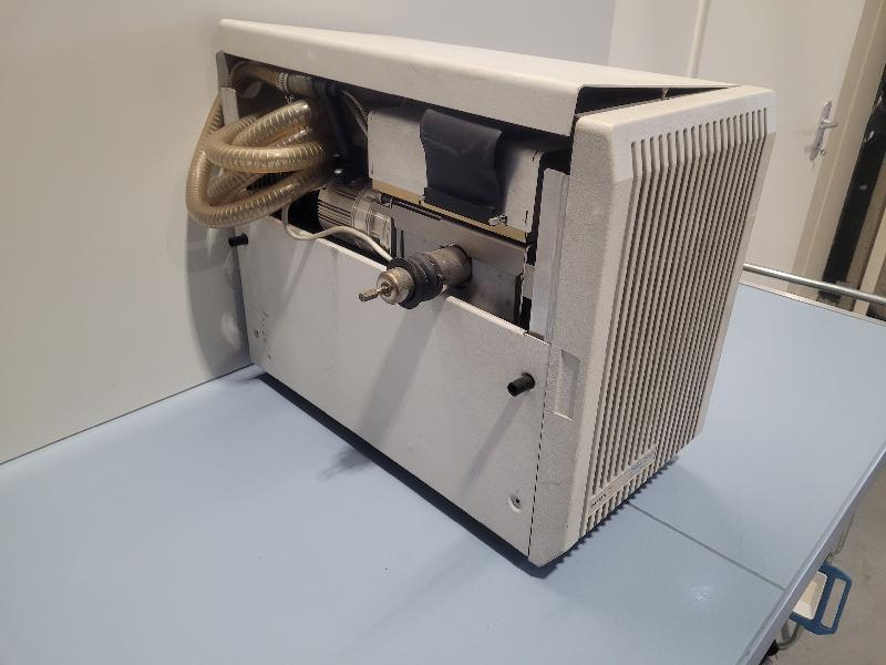 Détecteur de masse VARIAN Saturn 2000 pour pièces de chromatographes en phase gazeuse CP3800_1