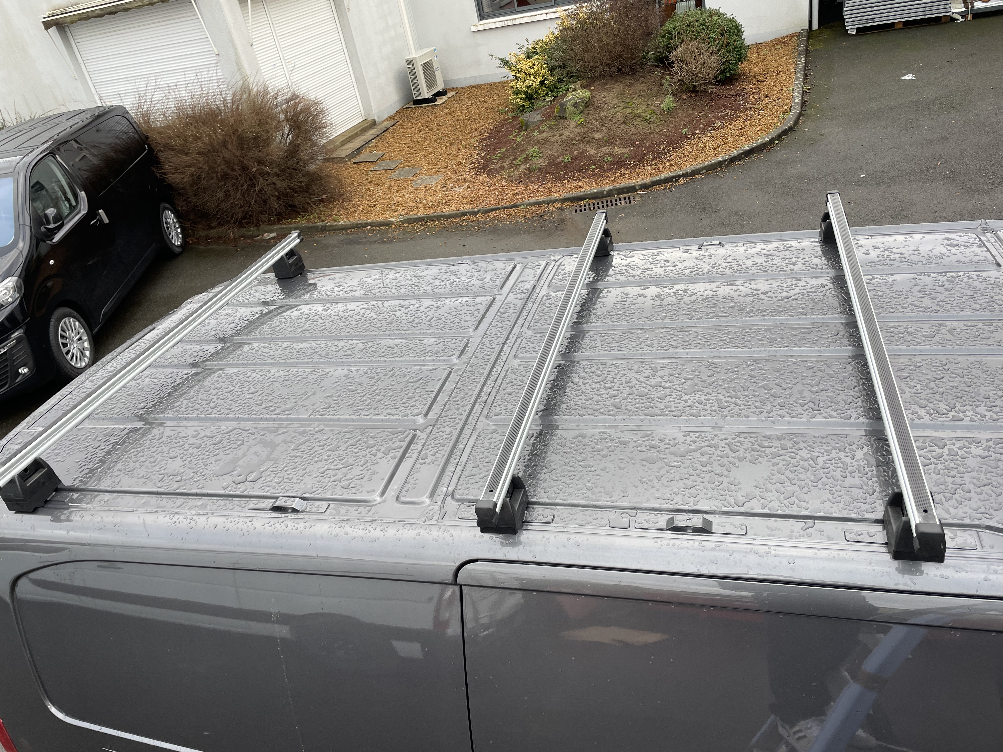 Barres de toit aluminium Peugeot Partner L1 L2 - légères, robustes et résistantes à la corrosion_1