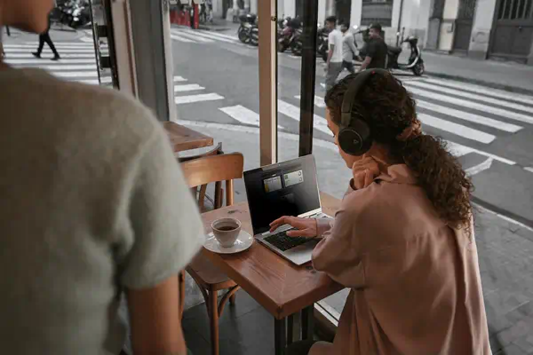 EliteBook 840 G7 i5 16GB/256 Certified Refurbished PC_1