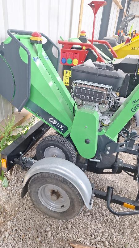 Broyeur professionnel GreenMech Arbo 16 - Compact et performant, occasion 2021_1