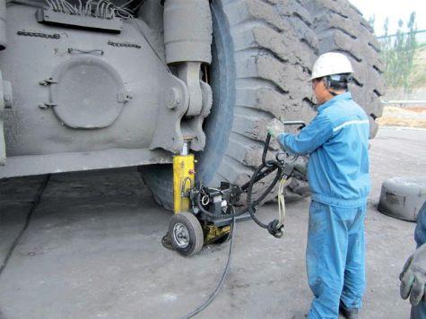 PREMB10016L, 889 kN, 406 mm Course, Électrique, 115 VAC, Système de levage POW'R-RISER_1
