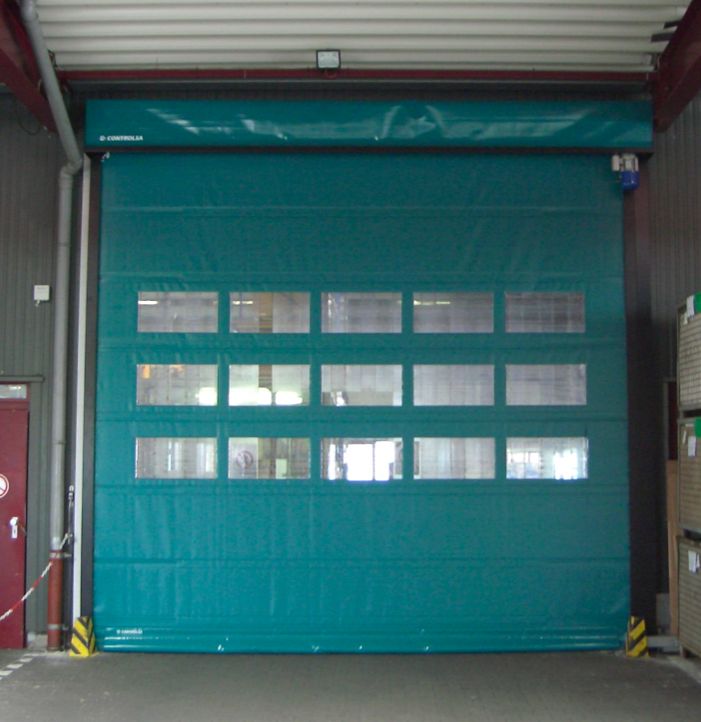 Porte rapide Auto‐reparable® avec système breveté et armoire électronique intégrée_1