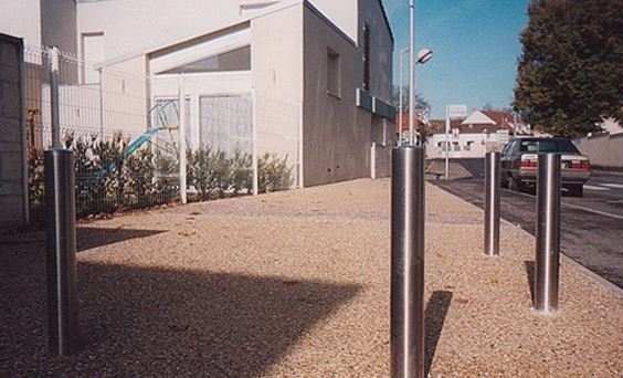 Potelet ou borne inox à sceller ou amovible - tête démontable - hauteur hors sol 900 mm - norme TRAT1225621A_1