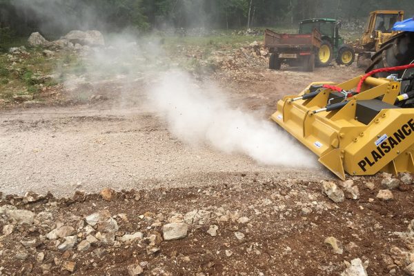 Bm 501-1500 broyeur de pierres - 1100 kg_1