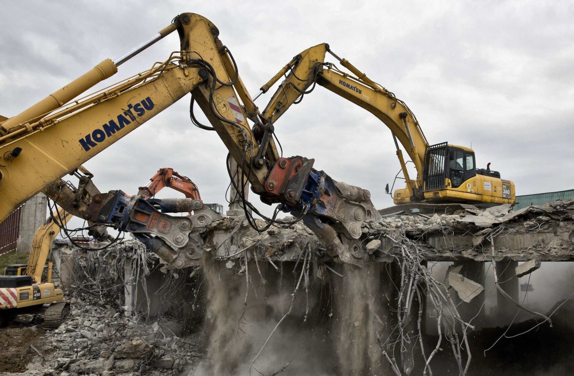 Pince de demolition hc pelles 2 à 165 tonnes_2