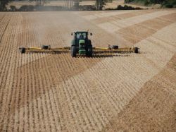 Herse à paille agricole - claydon - largeur de transport sur route 3 m_1