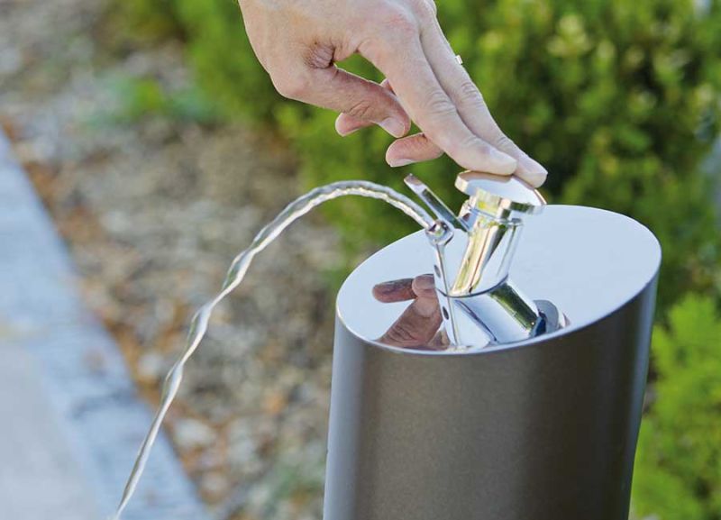 Fontaine Arpège avec bouton poussoir pour jet déporté