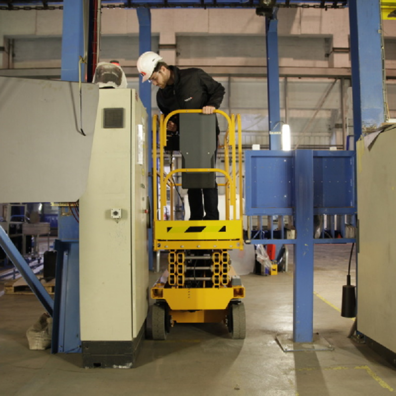 Nacelle ciseaux OPTIMUM pour Travaux en Hauteur sécurisé en Isère et Rhône   -  disponible en achat neuf et en location de courte à longue durée_1