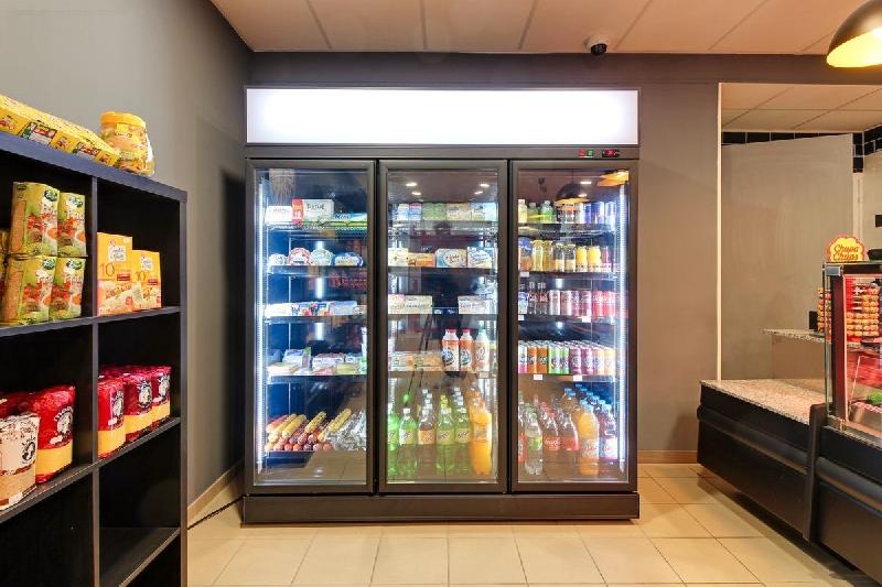 Vitrine réfrigérée positive en 3 portes - r290 gaz écologique_1
