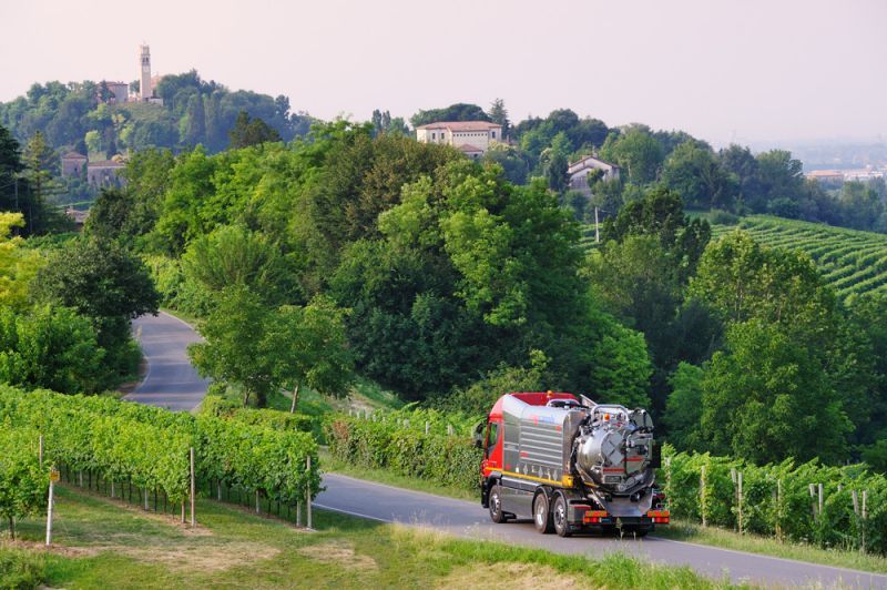 Camion de nettoyage industriel Cap-combi CL avec technologie moderne