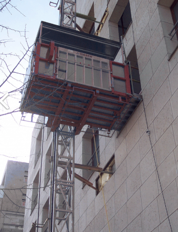 Monte-matériaux avec personnel accompagnant 2300 kg - Hauteur maximale 150m - Double vitesse de levage_1