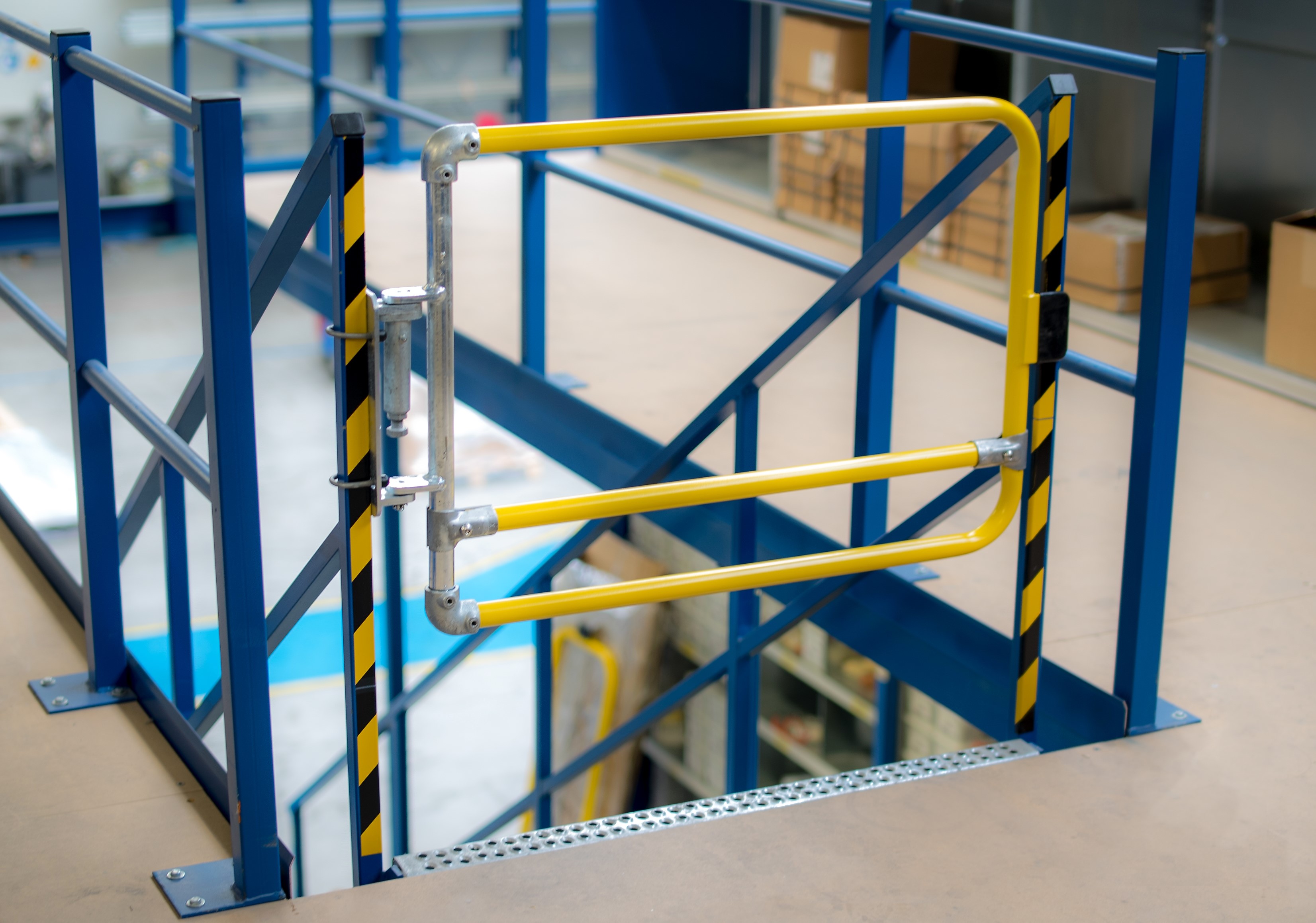 Portillon de sécurité autofermant_1