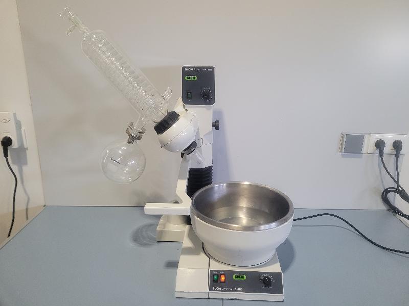 Rotavapor BUCHI R-124 avec bain-marie B-480_1
