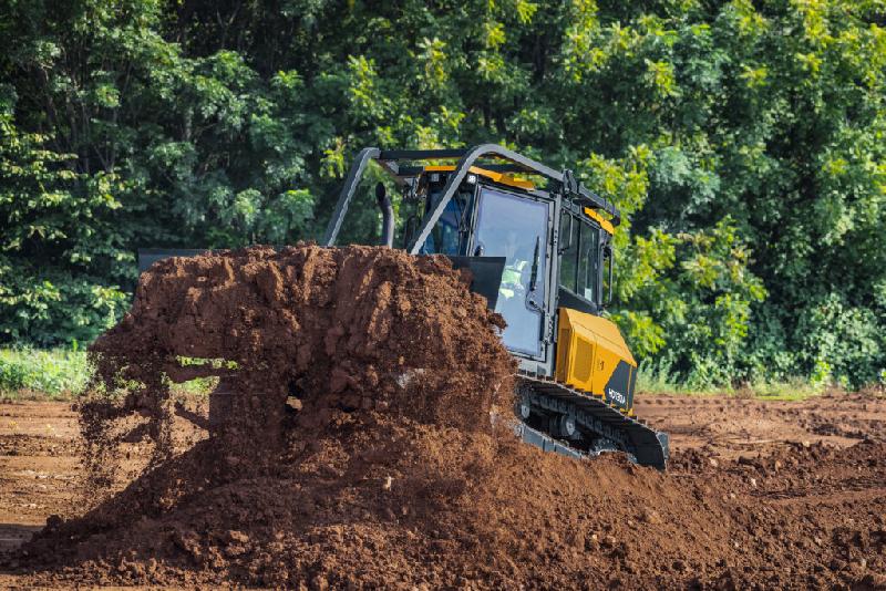Bulldozer Hyundai HD130A - XL et LGP - Puissant et Efficace avec Technologies Intelligentes_1