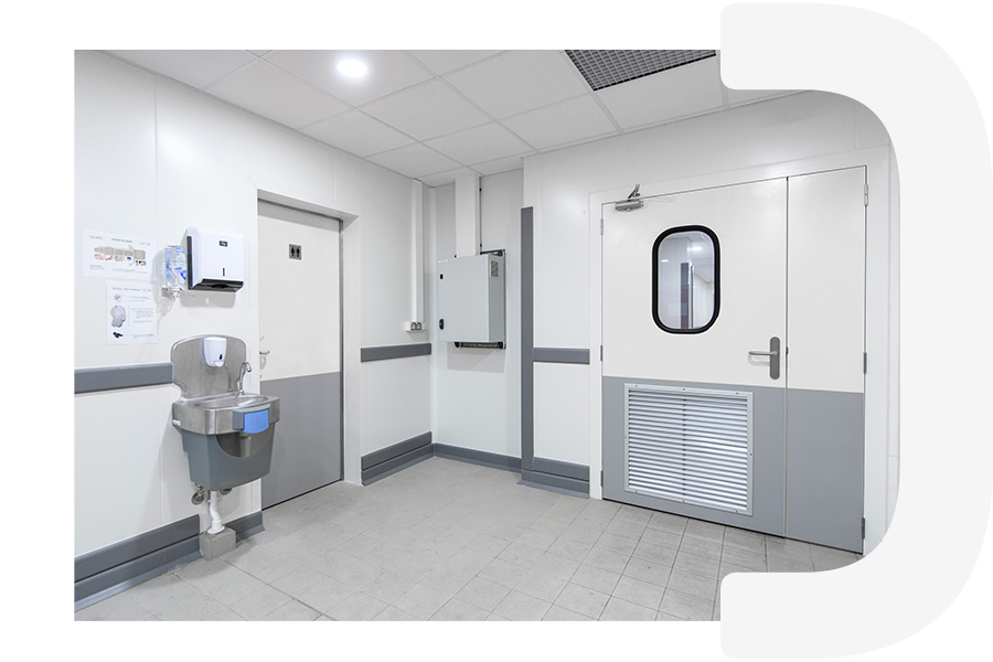 Porte isotherme robuste et qualitative sur-mesure, conçue pour s'adapter à de nombreux secteurs d'activité tels que l'industrie agroalimentaire - PREMIUM - COLDKIT PORTISO_1