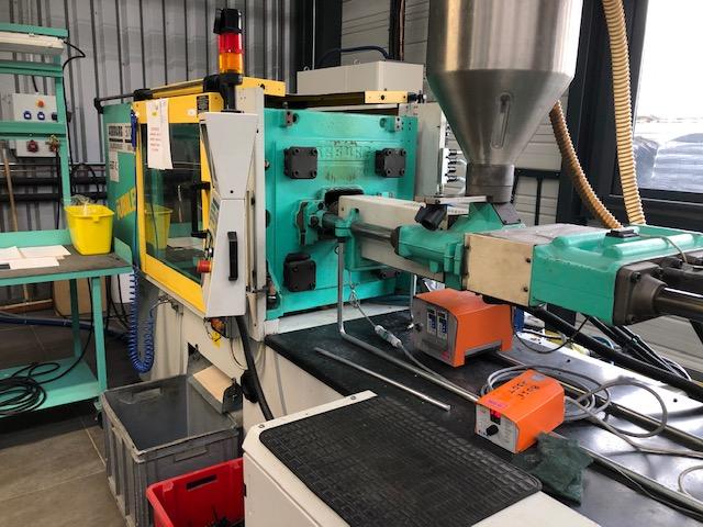 Presse à injection - Arburg 60T 370 C 250 - unité d'injection et de fermeture performante_1