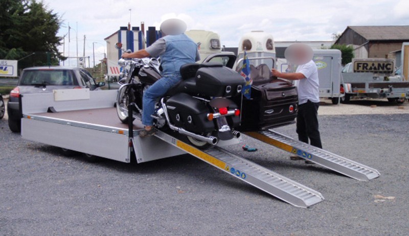 Remorque plateau Humbaur HT 203121 / HT 253121 - 2 essieux, ridelles alu, roues dessous_1