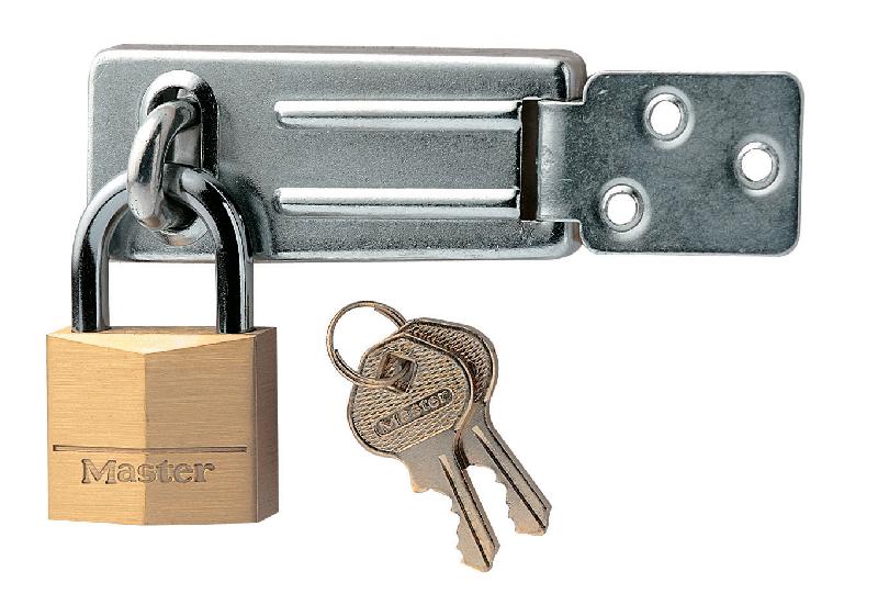 MASTER LOCK 140703EURD - Pack avec moraillon de porte et cadenas à clé en laiton 40 mm - Utilisation intérieure_1