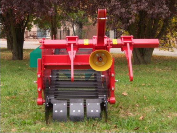 Arracheuse de pommes de terre robuste et modulaire pour creuser plusieurs rangs