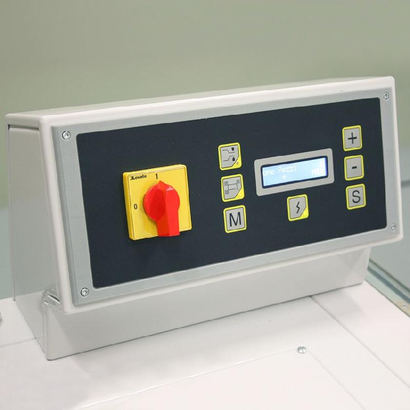 Machine de conditionnement en L - S560NA - Soudure & thermorétraction - 3740W - Jusqu'à 900 paquets/heure - Flextron® LCD - Refroidissement liquide & motorisé_1