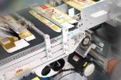 Étiqueteuse industrielle pour bouteilles - dessus et dessous - Zhonghuan Packaging Machinery Co., Ltd_1