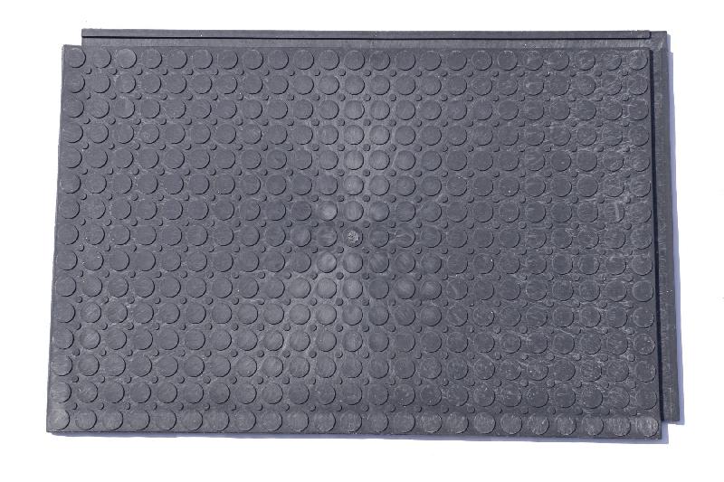 Plaques de protection de sol stabilisé - PVC mou recyclé, 24 kg, 19 tonnes/m²  - Disponible en vente et en location -Remopla (120)_1
