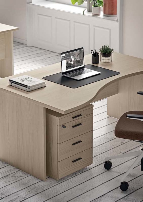 Bureau  mélaminé avec pieds  panneaux, métal ou bois : la solution idéale pour aménager vos espaces professionnels_1