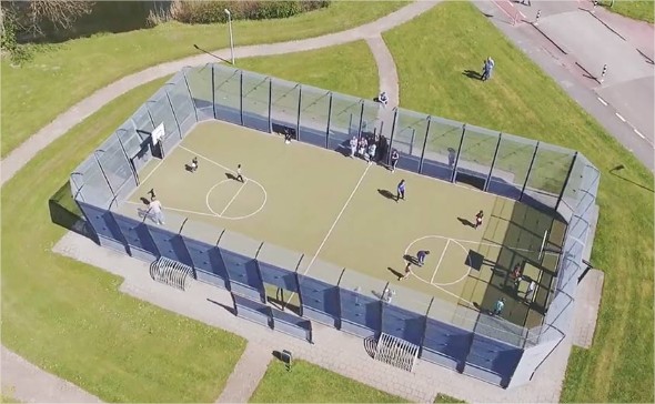 Omnistadium - Terrain multisports design, sur mesure et insonorisé - Playgones - Multi-sports : Football, Basketball, Tennis, Handball, Badminton_1