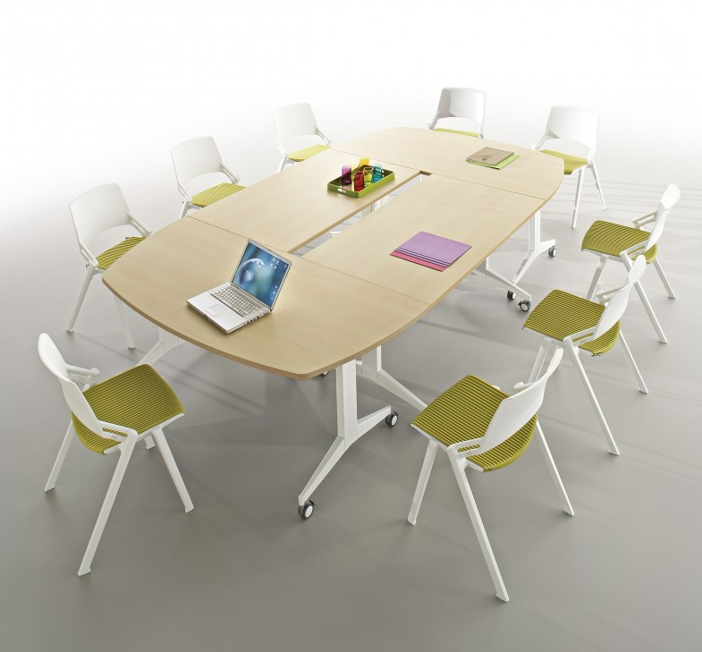 Table de réunion compacte et fonctionnelle pour environnements professionnels_1