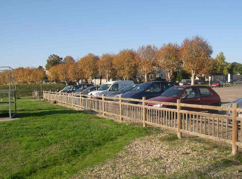 Clôture bois avec poteaux ronds_1