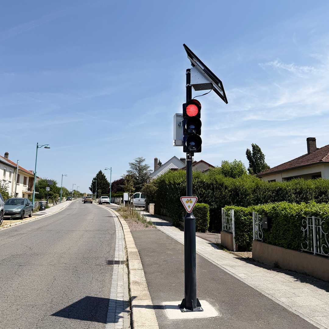Feu récompense tricolore solaire_0