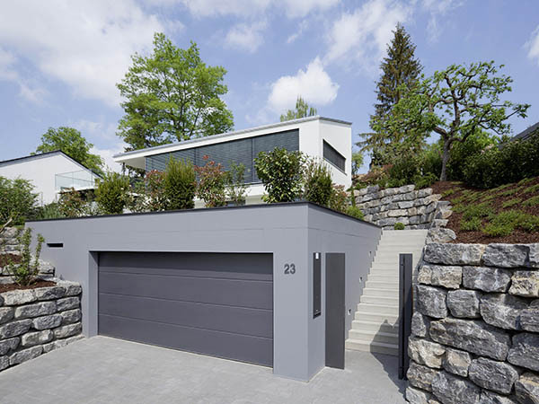 Porte de garage sectionnelle Teckentrup - anti-effraction, sans rainure, très stable et isolée thermiquement - 40 mm d'épaisseur_1