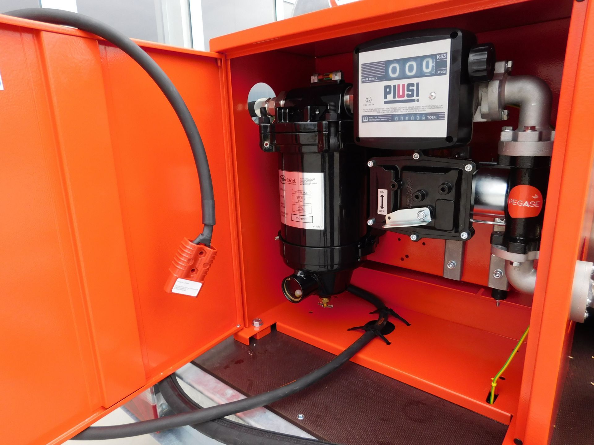 Remorque carburant aviation 900L citerne pour JET-A1_1