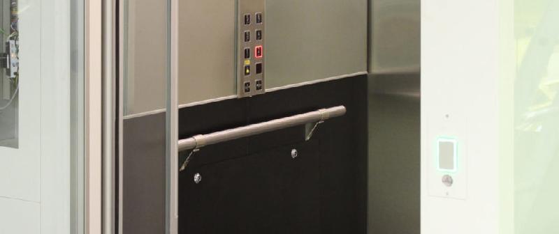 Élévateur à cabine avec miroir et porte accordéon pour lieux publics  - Aritco 9000_1