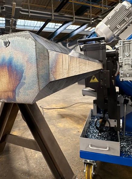 Chanfreineuse industrielle A340 - Fraisage précis des chants supérieurs et inférieurs - Réglage angulaire 0° à 90° et  0° à -45°_1