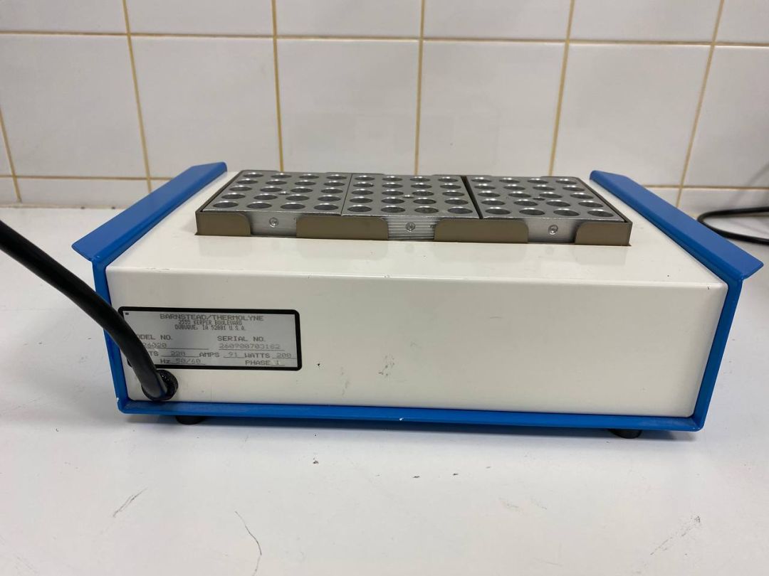 Bloc de chauffage thermostaté d'occasion pour laboratoire db26020 bioblock scientific - p2212-2055_1