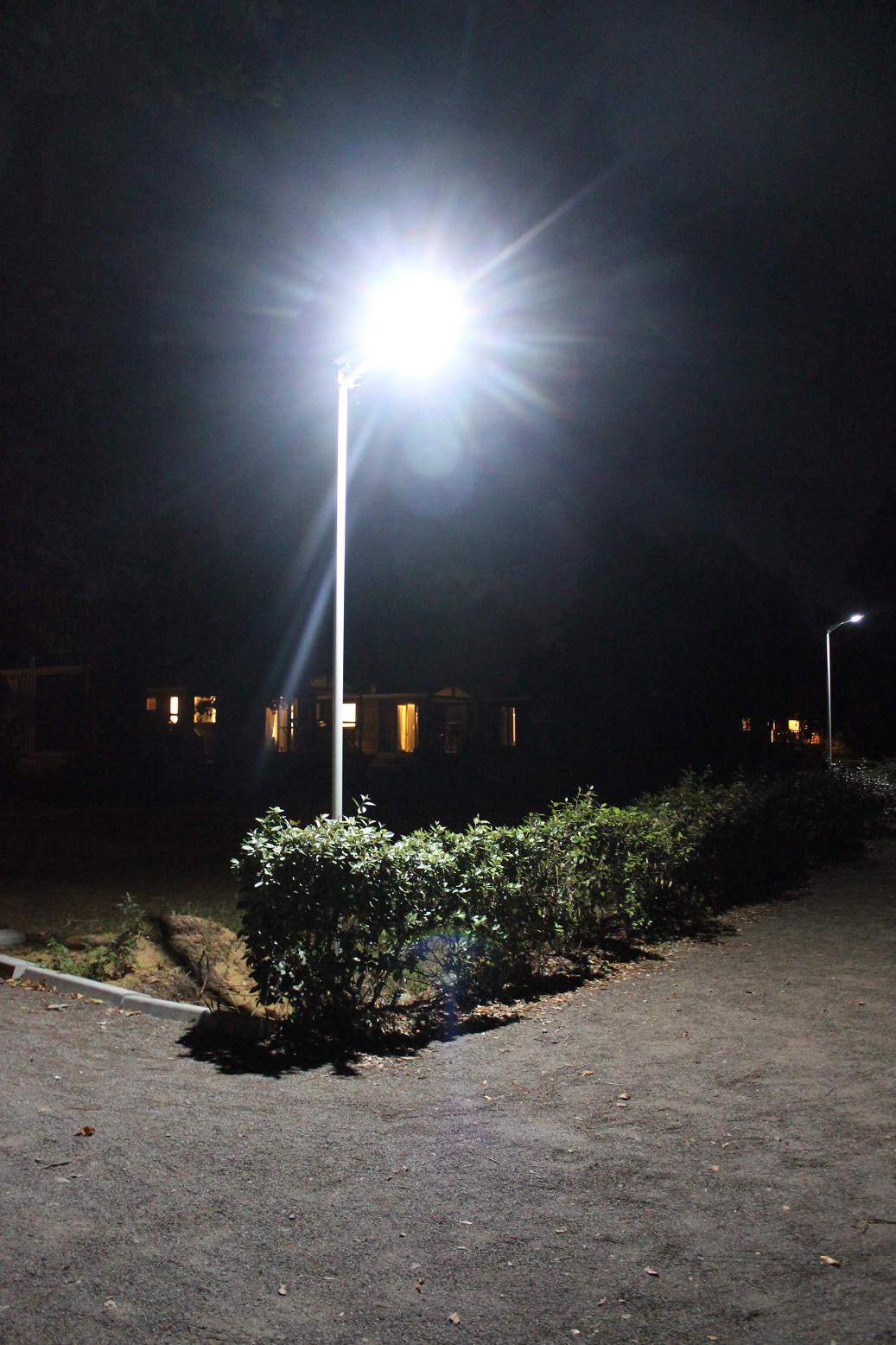 Spot solaire ARL-S003 15W - 1500 lumens - Détecteur de présence - IP67 - Autonomie 24h_1