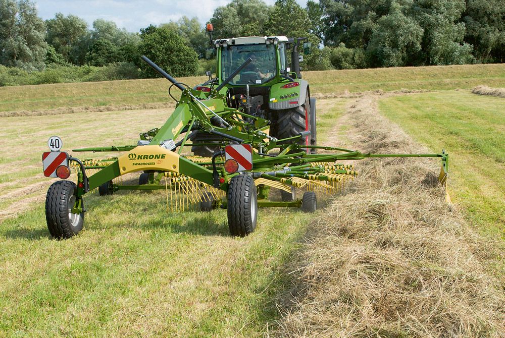 Machine agricole Swadro TS avec largeur de travail de 6,20 m à 7,40 m
