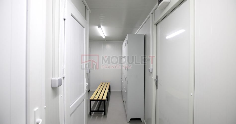 Bungalow vestiaire avec douche NEUF LC.A3003 - 3x2,40m (7,20m²) - isolé en polyuréthane 50mm_1