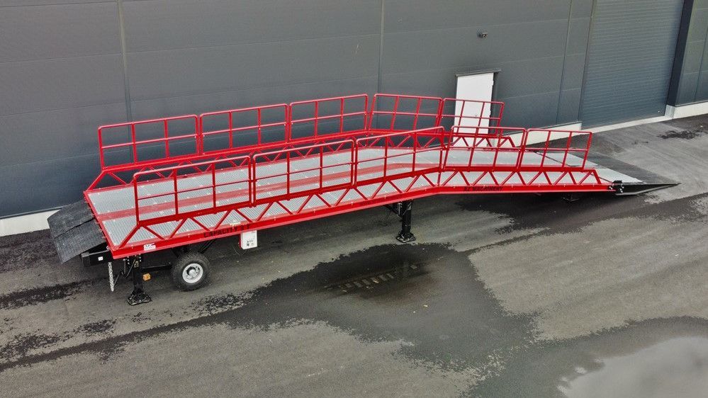 Rampe de quai mobile large AZ Ramp Star XL LLO - Utilisation fixe ou mobile - Capacité de 8T à 20T_1