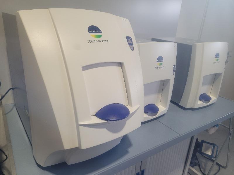 Automate / Système d'énumération des micro-organismes BIOMERIEUX TEMPO READER + 2 x FILLER_1