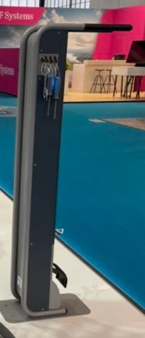 Station de réparation, de gonflage et de recharge électrique pour vélo_2