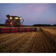 Axial-Flow série 140 - Moissonneuse-batteuse Case IH - 3 modèles 265 à 375 ch / 198 à 280 kW_0