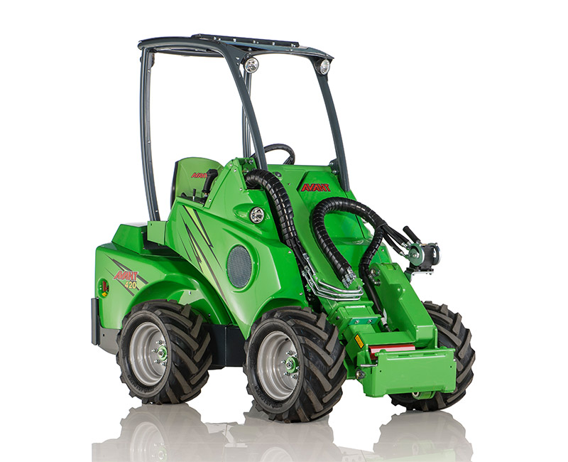 Machine polyvalente Avant Tecno série 400 avec accessoires disponibles