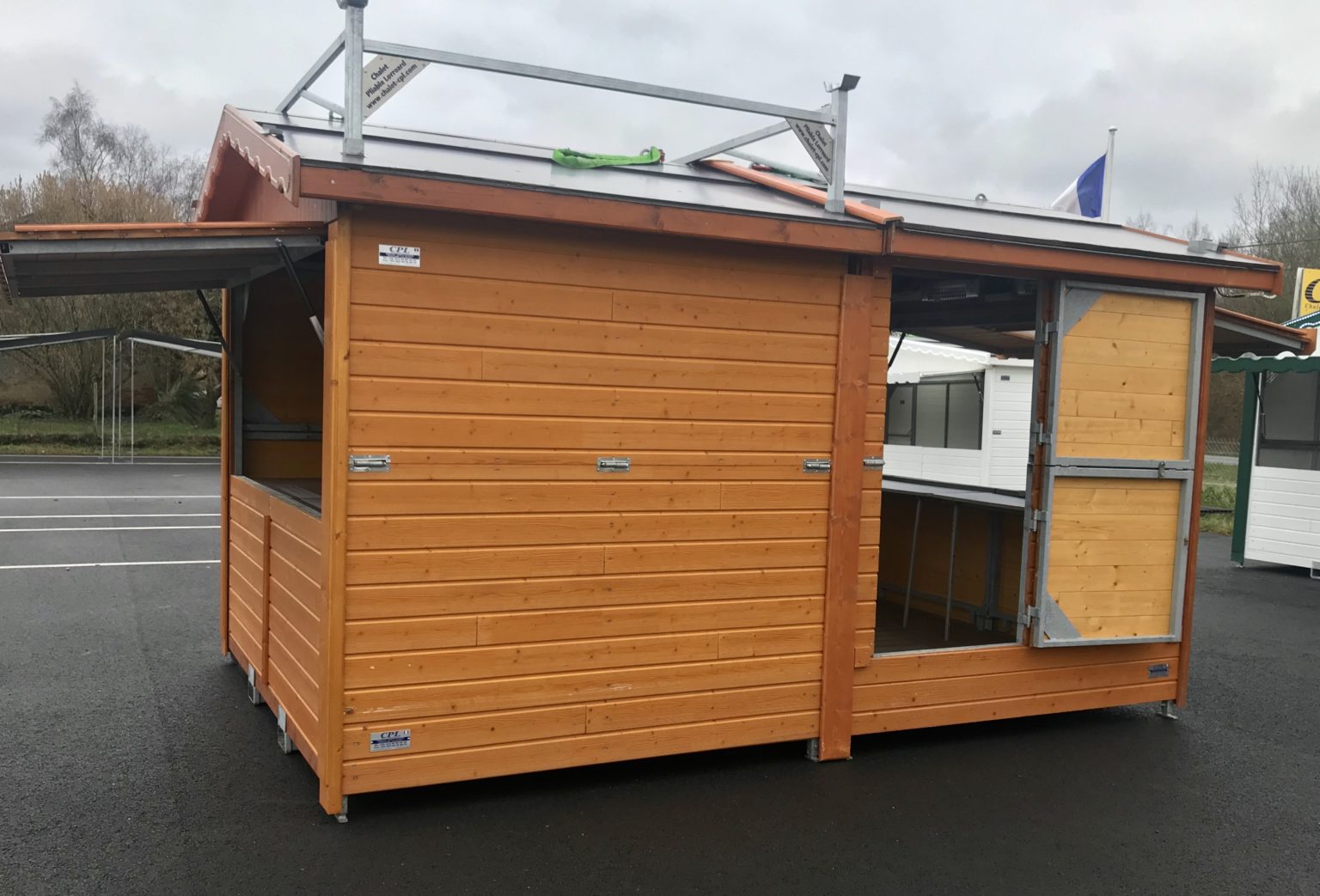 Chalet en bois pliable jumelé - épicéa du Nord 21mm, raccordements fournis, armature en acier galvanisé_1